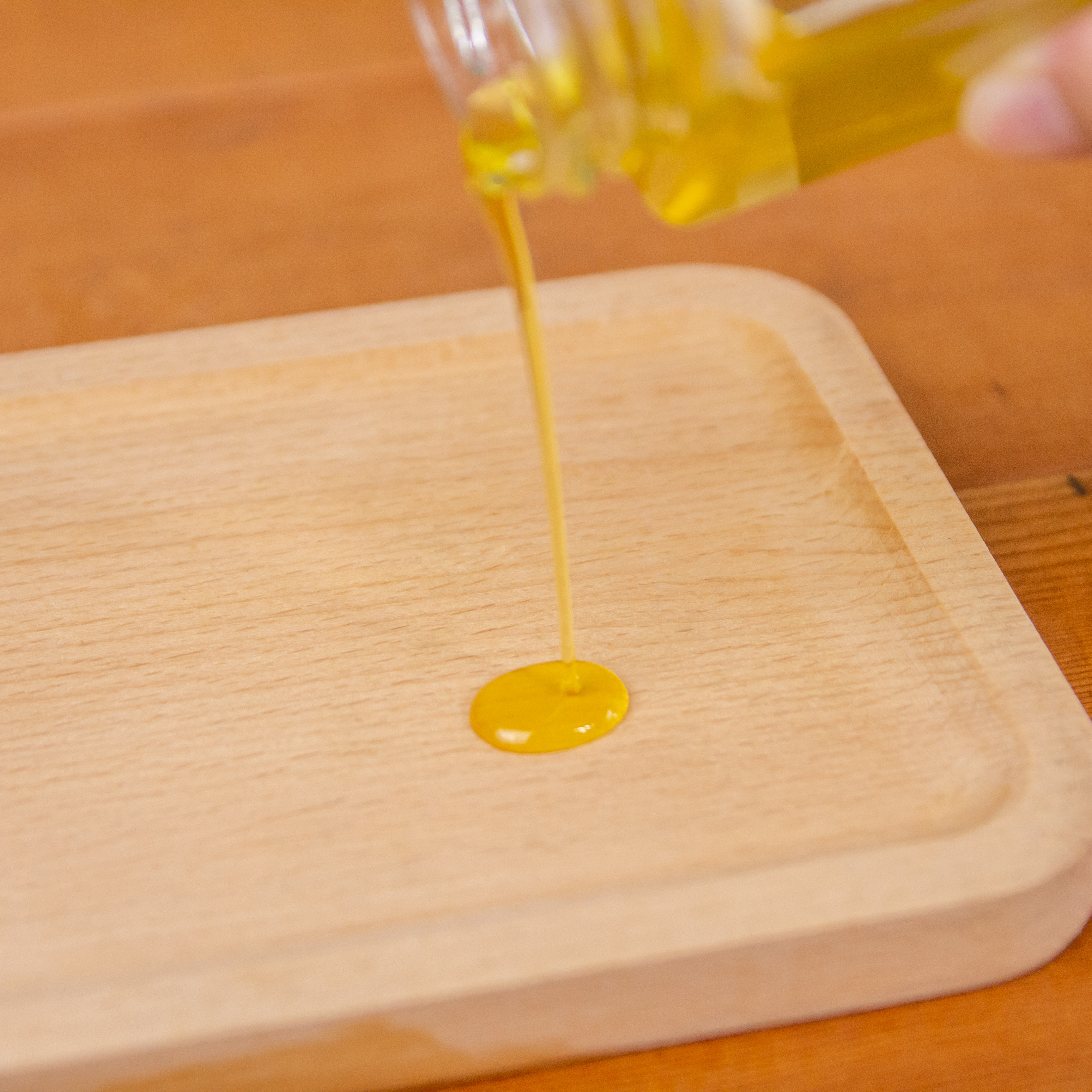 木製食器也需要保養？學習如何使用食器護木油！